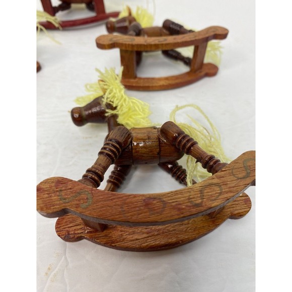 🐎 Set Of 5-Vintage Wooden Toy ORNAMENTS Rocking Horses Yarn Mane & Tail - Picture 13 of 14